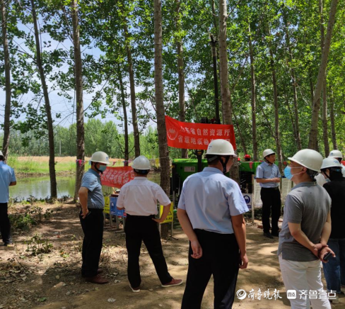 山东省地矿局五院承担的微山县一调查评价项目顺利通过中期调度