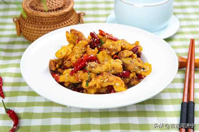 兖州新驿毛辛庄油炸小酥肉：新农村像一朵朵绚丽多彩的花朵绽放