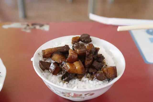 兖州这家来自20年前的干饭锅，除了阿姨们老了，一切都没变……