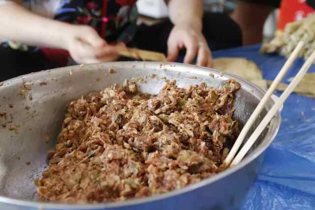 兖州这家来自20年前的干饭锅，除了阿姨们老了，一切都没变……