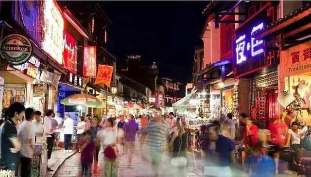 下沉市场表现亮眼，中式炭火品牌—梁山烤肉的突围之路