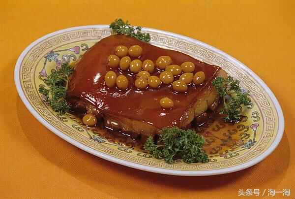 曲阜的特色美食：孔府宴、神仙鸭子、烤花搅鲑鱼，来了一定要尝！