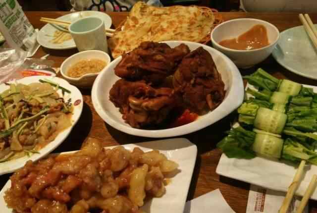没想到地铁三号线，串起了半个青岛的美味