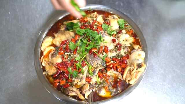 这里是邹城--小城烟火·红油麻辣鱼