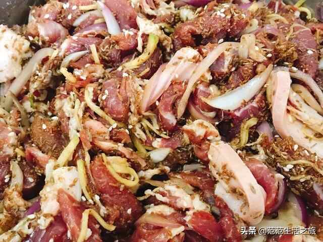 山东曲阜师范大学的美食记忆，东门“小巧餐厅”的“铁板烧肉”