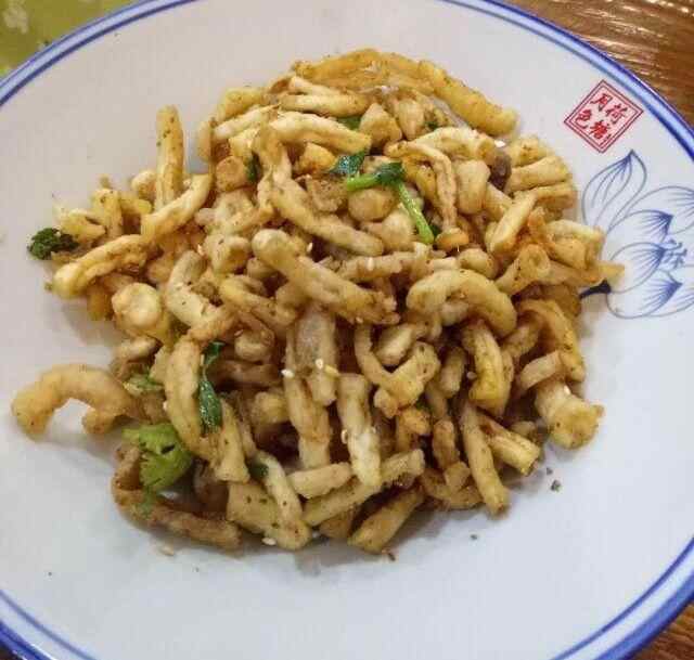 青岛10家西镇名小吃，火了10年，我吃过8家