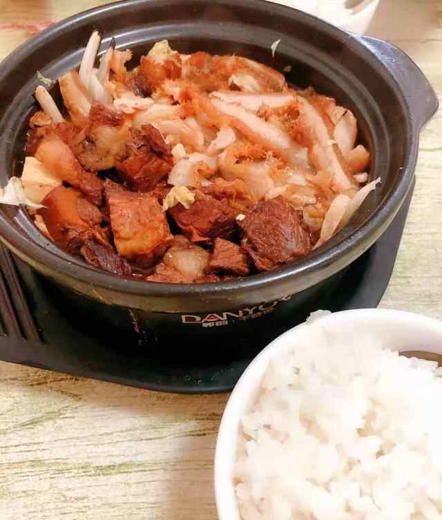 青岛10家西镇名小吃，火了10年，我吃过8家