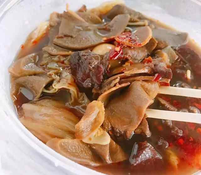 青岛10家西镇名小吃，火了10年，我吃过8家