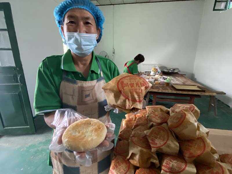 丰盈齐鲁｜来打卡！莲花湖村“食坊一条街”，丰收节上秀出亮眼民