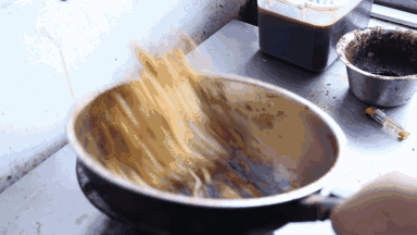 藏在兖州皇城园旁边几百米长的“美食一条街”，我好想吃上一遍。