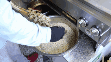藏在兖州皇城园旁边几百米长的“美食一条街”，我好想吃上一遍。