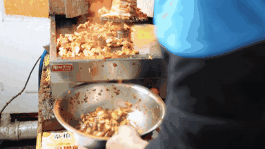 藏在兖州皇城园旁边几百米长的“美食一条街”，我好想吃上一遍。