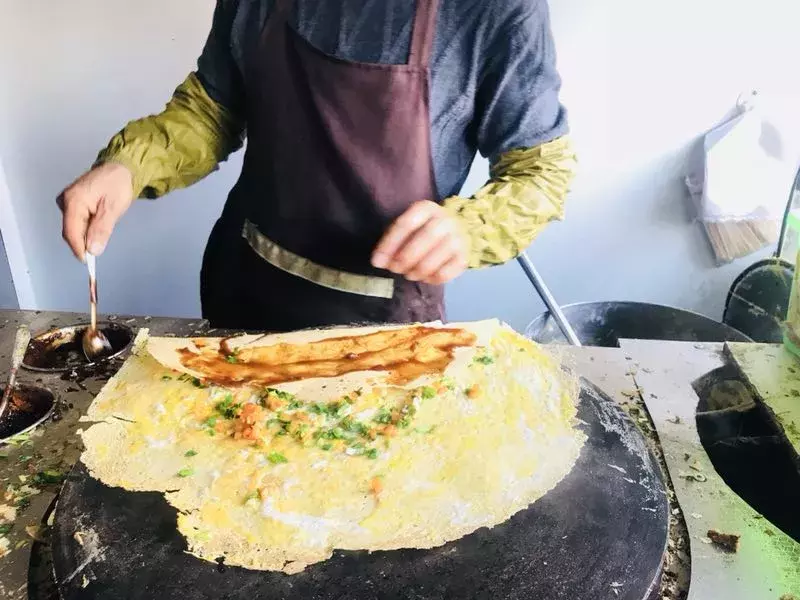 藏在兖州皇城园旁边几百米长的“美食一条街”，我好想吃上一遍。