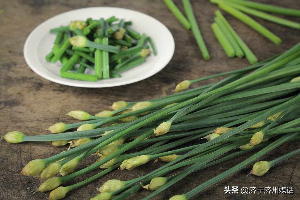 在兖州区西北店吃农家鸡心菜：撒下最快乐的周末时光