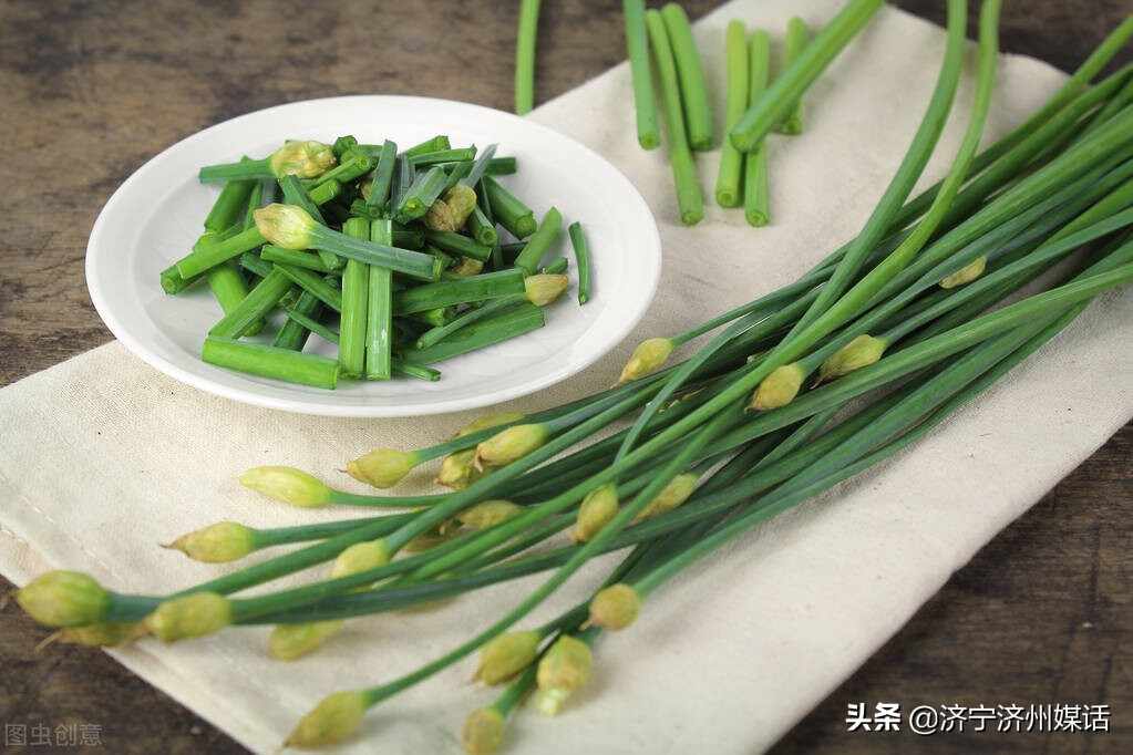 在兖州区西北店吃农家鸡心菜：撒下最快乐的周末时光