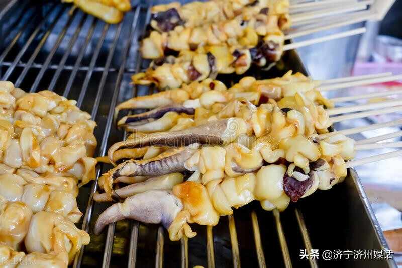 邹城太平农村夜市酱爆鲜鱿鱼：折射出新农村一道修养的华彩