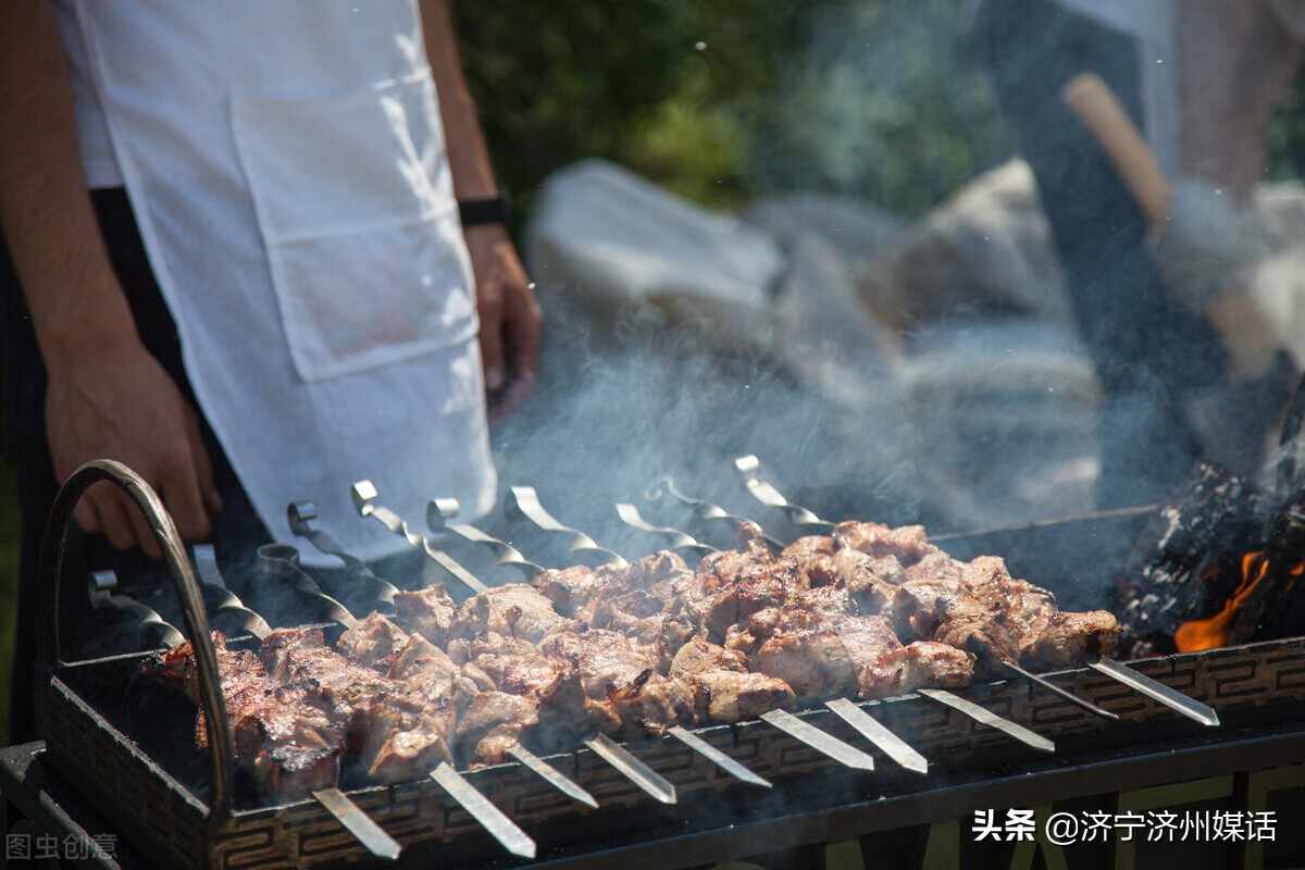 汶上南站新农村庭院烧烤：一种 友谊与幸福融合的休闲快乐