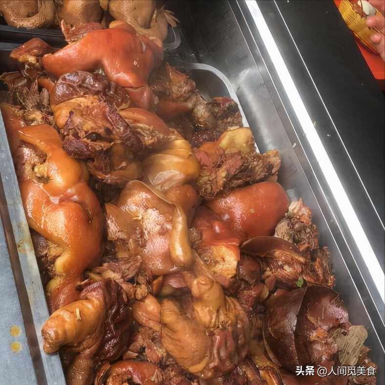 山东4代人卖传统早餐，3元一碗和卤猪头肉是绝配，外地人吃不惯