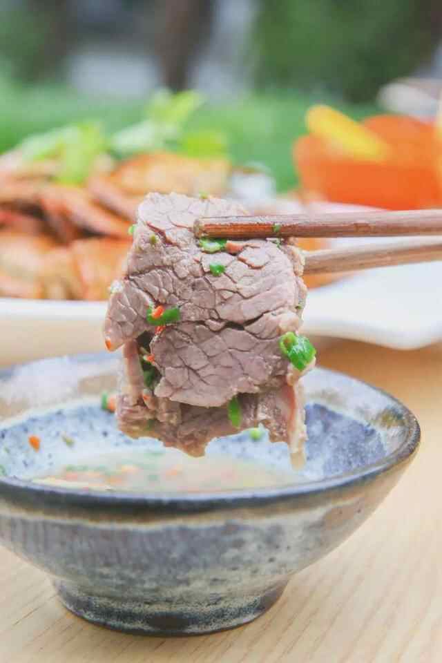 乐山这些操着外地口音的美食馆子，味道也太资格了吧