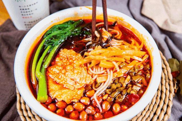 乐山这些操着外地口音的美食馆子，味道也太资格了吧