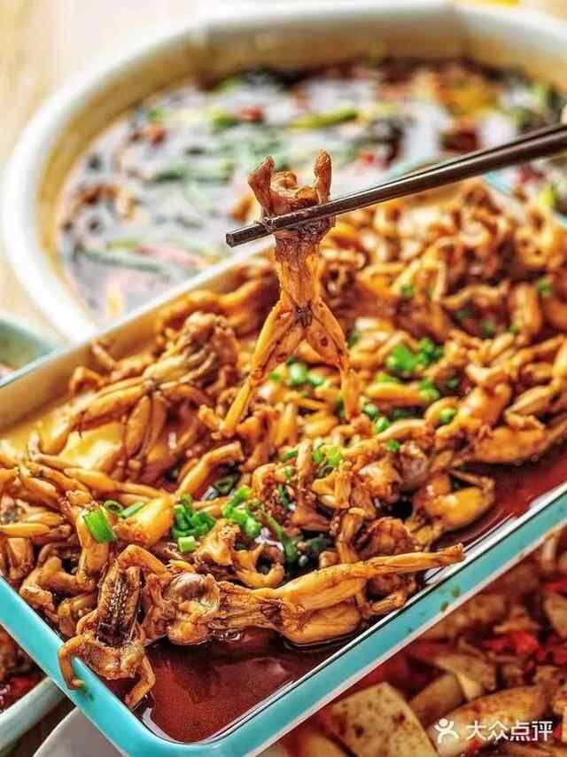 乐山这些操着外地口音的美食馆子，味道也太资格了吧