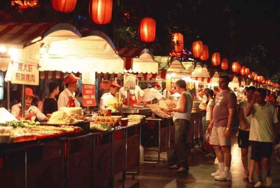 吃“老味儿”，济宁人“夜食”最爱！核桃园路小吃多多，仙营北里创意满满……