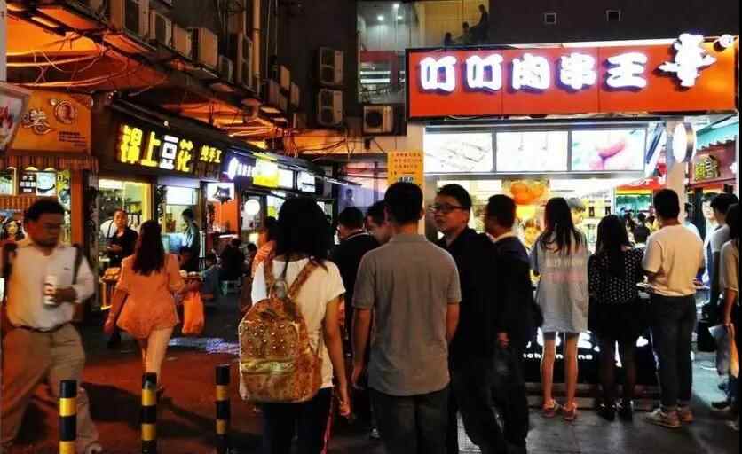 吃“老味儿”，济宁人“夜食”最爱！核桃园路小吃多多，仙营北里创意满满……