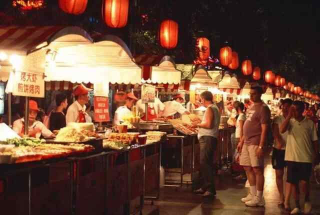 吃“老味儿”，济宁人“夜食”最爱！核桃园路小吃多多，仙营北里创意满满……
