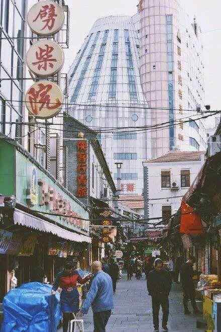 乘着地铁游青岛 | 吃遍岛城，三号线逛吃攻略来啦！