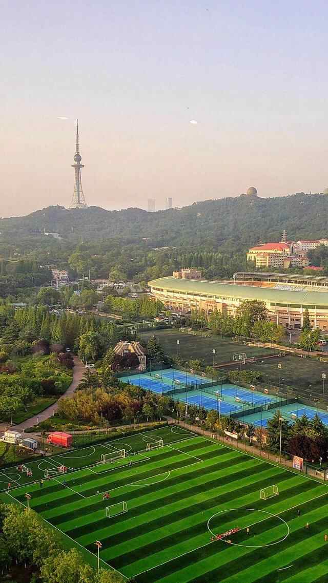 乘着地铁游青岛 | 吃遍岛城，三号线逛吃攻略来啦！