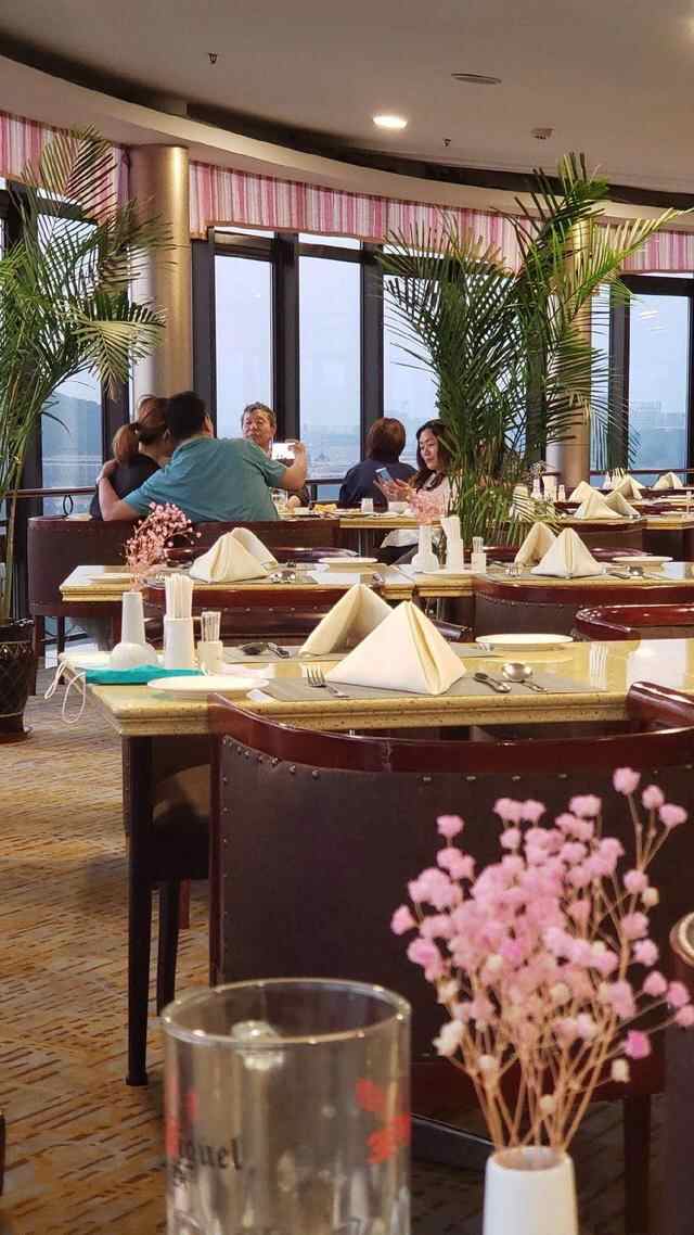 乘着地铁游青岛 | 吃遍岛城，三号线逛吃攻略来啦！