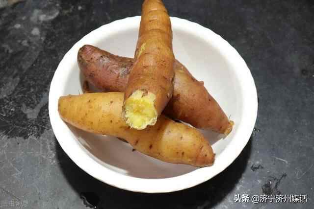 微山县留庄南羊庄村蒸鸭子，红尘之处处处可有隐士，人人可为名流