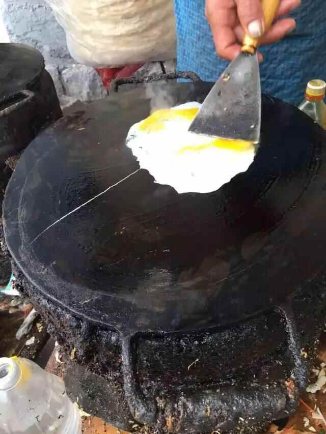 大邹城，火遍全城的特色美食--菜煎饼！