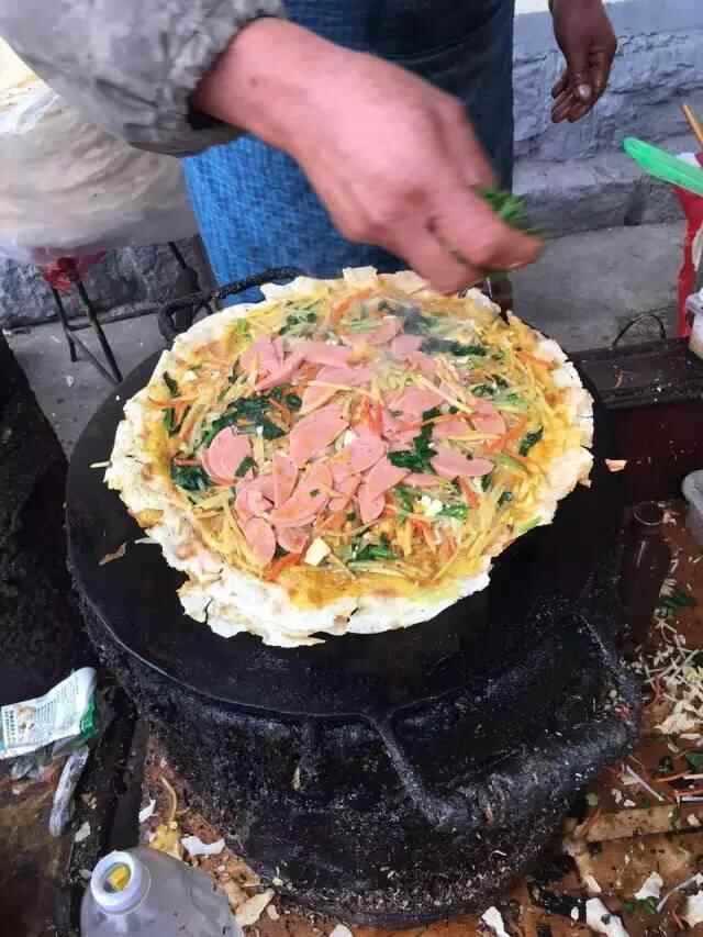 大邹城，火遍全城的特色美食--菜煎饼！