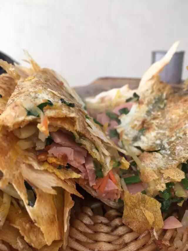 大邹城，火遍全城的特色美食--菜煎饼！