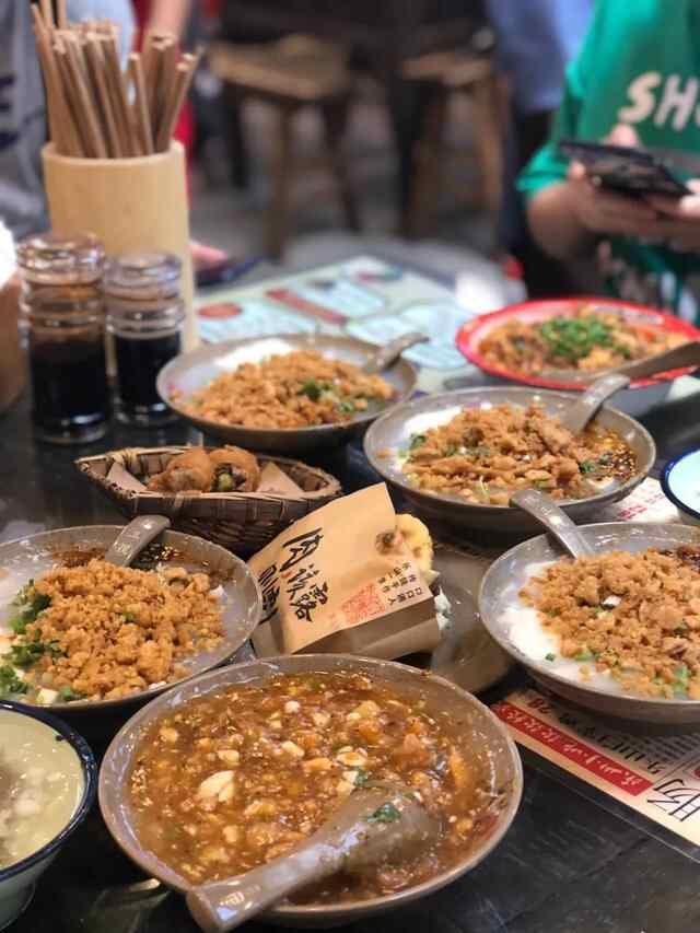 探秘小众风光、吃地道美食！带你解锁“逛吃”乐山新姿势