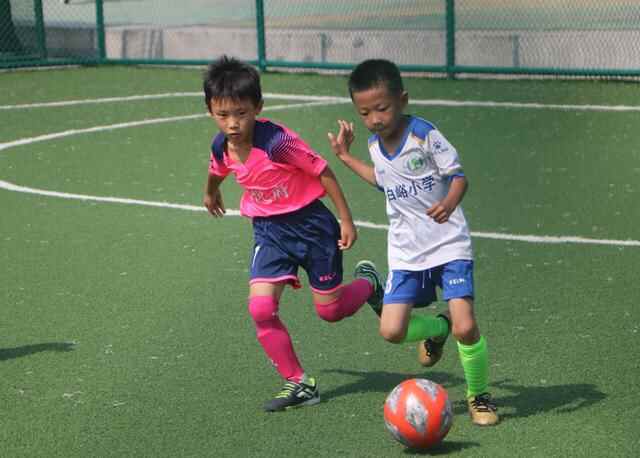 泰山杯青少年足球邀请赛开幕，超20支球队参赛，优秀球员能进市队