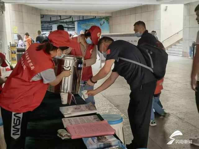 国庆我在岗｜泰安“数字城管”迎“峰”而上 为国庆假日旅游保驾护航