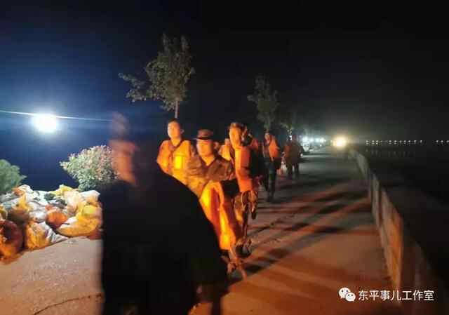 东平湖防洪现场直击，“人在堤在 誓与大堤共存亡”