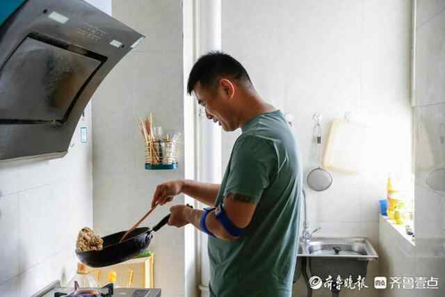 手拉手透析，一起向未来；泰安一对尿毒症病友结婚啦