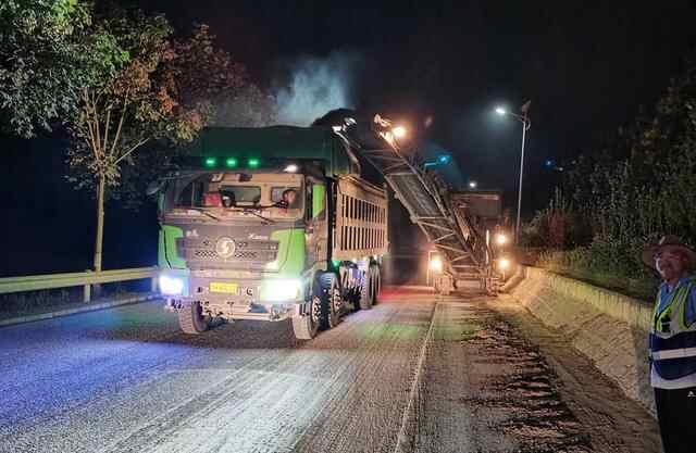 东平攻坚斑清堤及两闸隔堤段道路，打通G220“卡脖子”路段