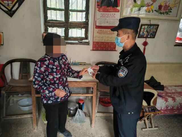 【好警记事】“窗口”开到百姓家，东平公安上门办理身份证