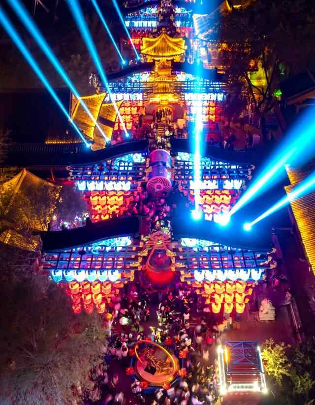 收藏！春节到东平大宋不夜城怎么玩？景区游览攻略一篇轻松get，带你畅快出行~