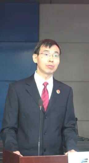 泰山区人民**举办“为检徽增光添彩”市院帮扶基层干警事迹宣讲会