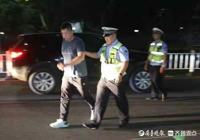 新泰交警国庆假期“不打烊”持续严查酒驾不放松