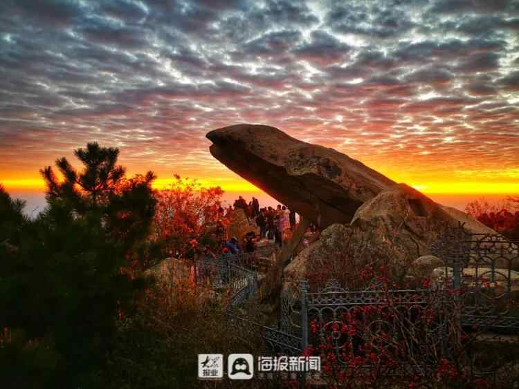 今天的泰安，是彩云的城！从城里到泰山顶绝美