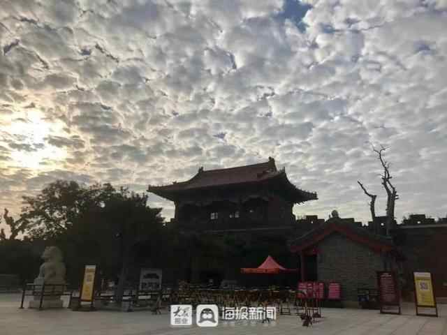 今天的泰安，是彩云的城！从城里到泰山顶绝美