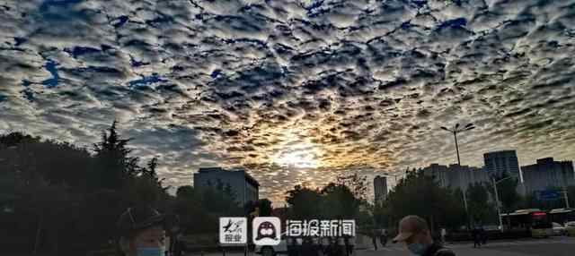 今天的泰安，是彩云的城！从城里到泰山顶绝美