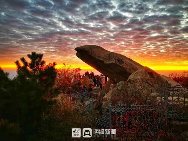 今天的泰安，是彩云的城！从城里到泰山顶绝美