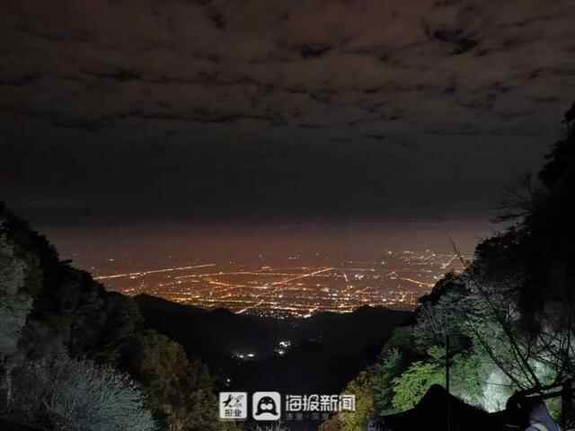 今天的泰安，是彩云的城！从城里到泰山顶绝美